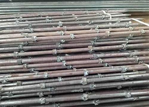 墨脱隧道钢花管